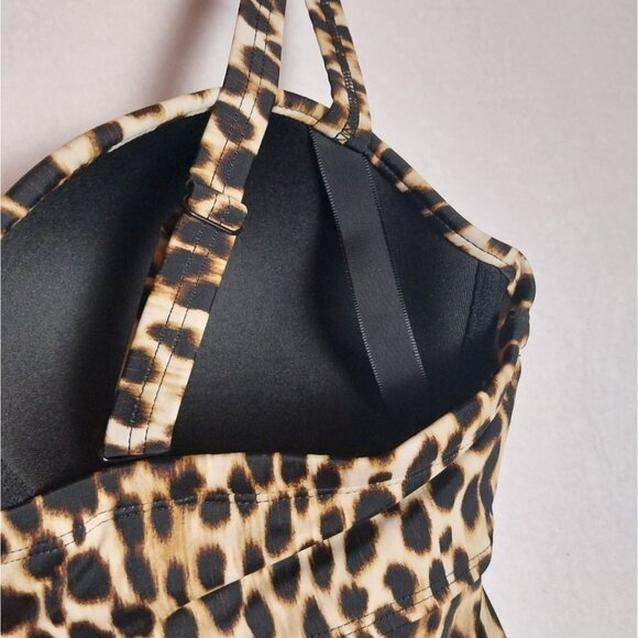 NWT Torrid Underwire Twist Front Cheetah Tankini Top Sz M/L 00/D/DD - Picture 7 of 13